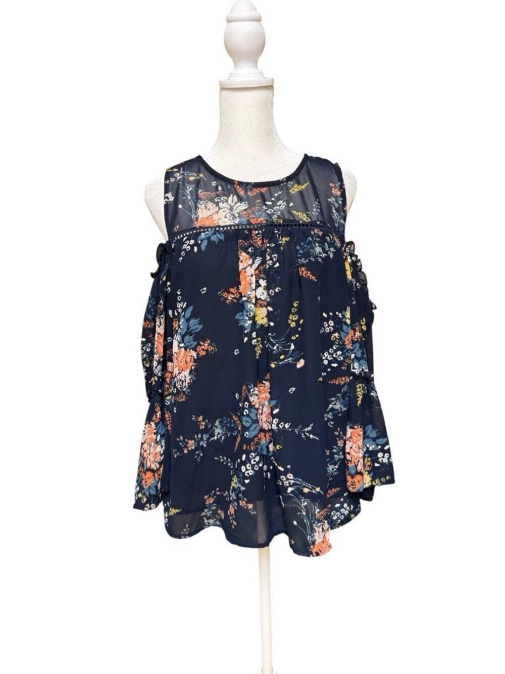 Lucky Brand Cold Shoulder Blouse Medium Floral Bell Sleeve Boho Top